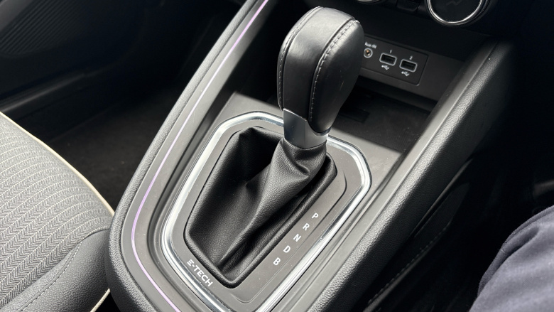 Renault Clio 1.6 E-TECH Hybrid 140 Lutecia SE 5dr Auto Hybrid Hatchback